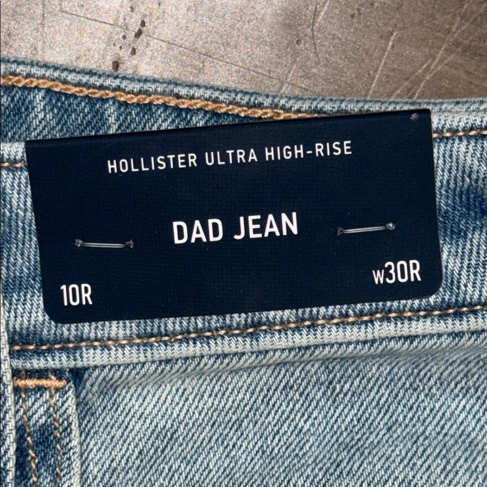 Hollister Ultra High Rise Dad Jeans SZ 30R / 10R - Picture 4 of 7